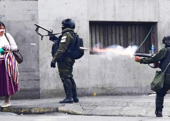 ¿Cómo se gestó el envío de armas a Bolivia?