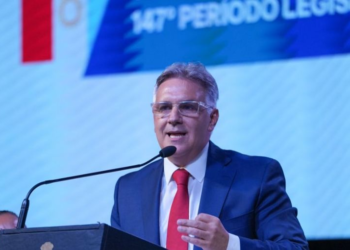 Llaryora anunció un aumento del 84% para las jubilaciones mínimas, que pasan a ser de las más altas del país