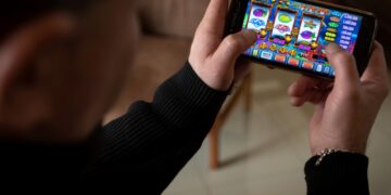 Un estudio de la UNRC detectó que el 19% de adolescentes presenta indicadores de riesgo por juego online