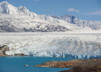 Advierten que la reforma de la Ley de Glaciares pone en riesgo reservas de agua