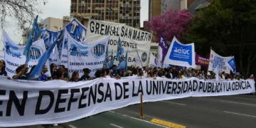 Las universidades nacionales van al paro en reclamo de salarios y financiamiento
